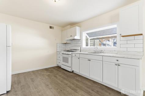 1818 Oak Tree Road Edison NJ 08820