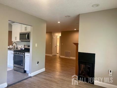 3 Farnham Square Parlin NJ 08859