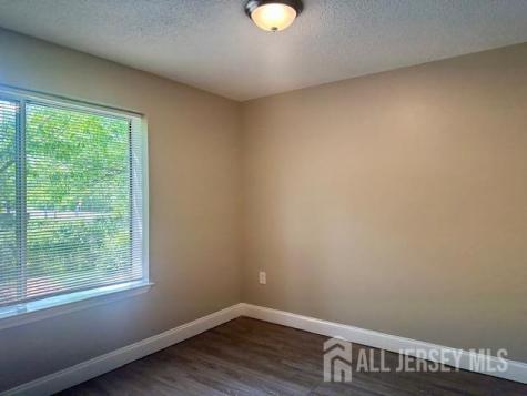 3 Farnham Square Parlin NJ 08859