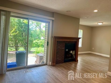 3 Farnham Square Parlin NJ 08859