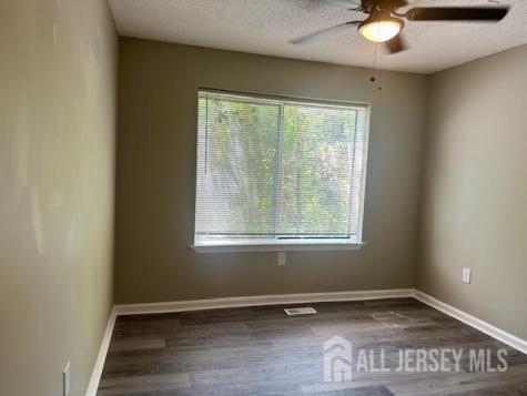 3 Farnham Square Parlin NJ 08859
