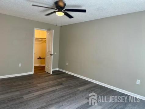 3 Farnham Square Parlin NJ 08859