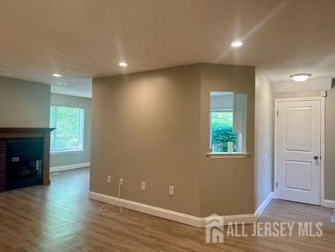 3 Farnham Square Parlin NJ 08859