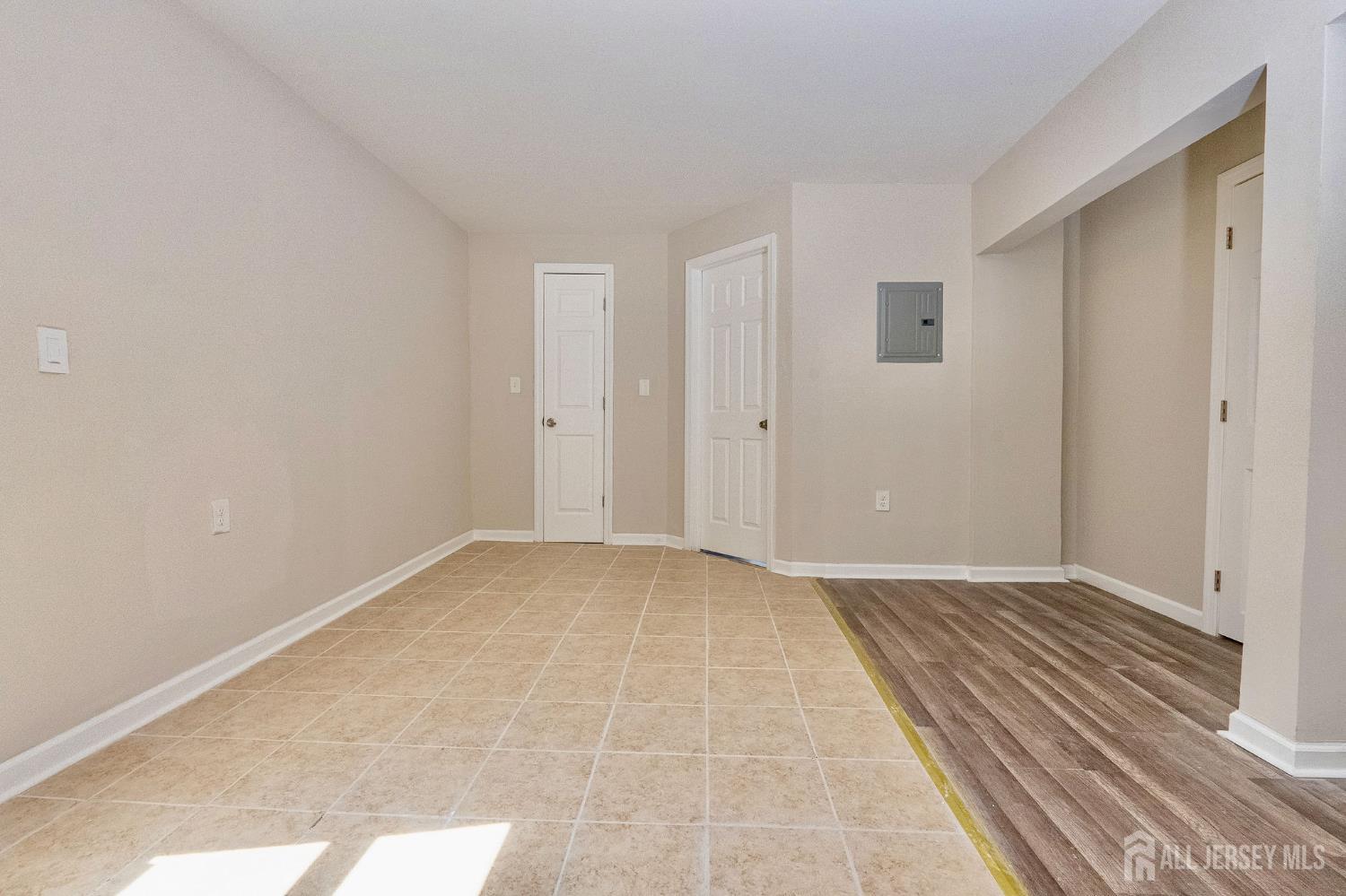 186 N 17th Street East Orange NJ 07017