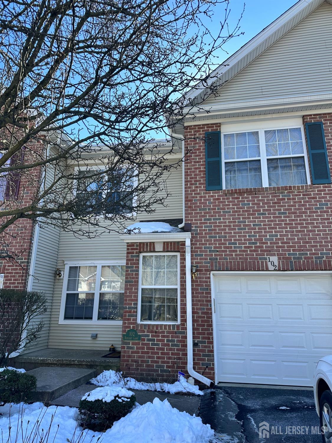 102 Somerset Court South Brunswick NJ 08540