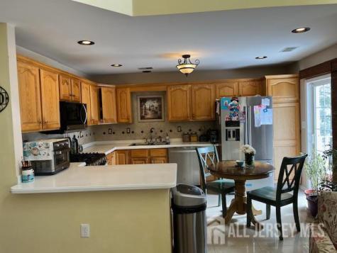 102 Somerset Court South Brunswick NJ 08540
