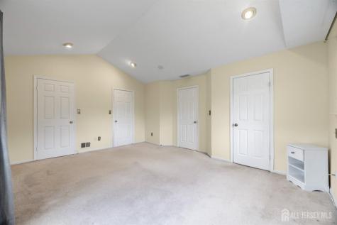 7 Finch Court Berkeley Heights NJ 07922