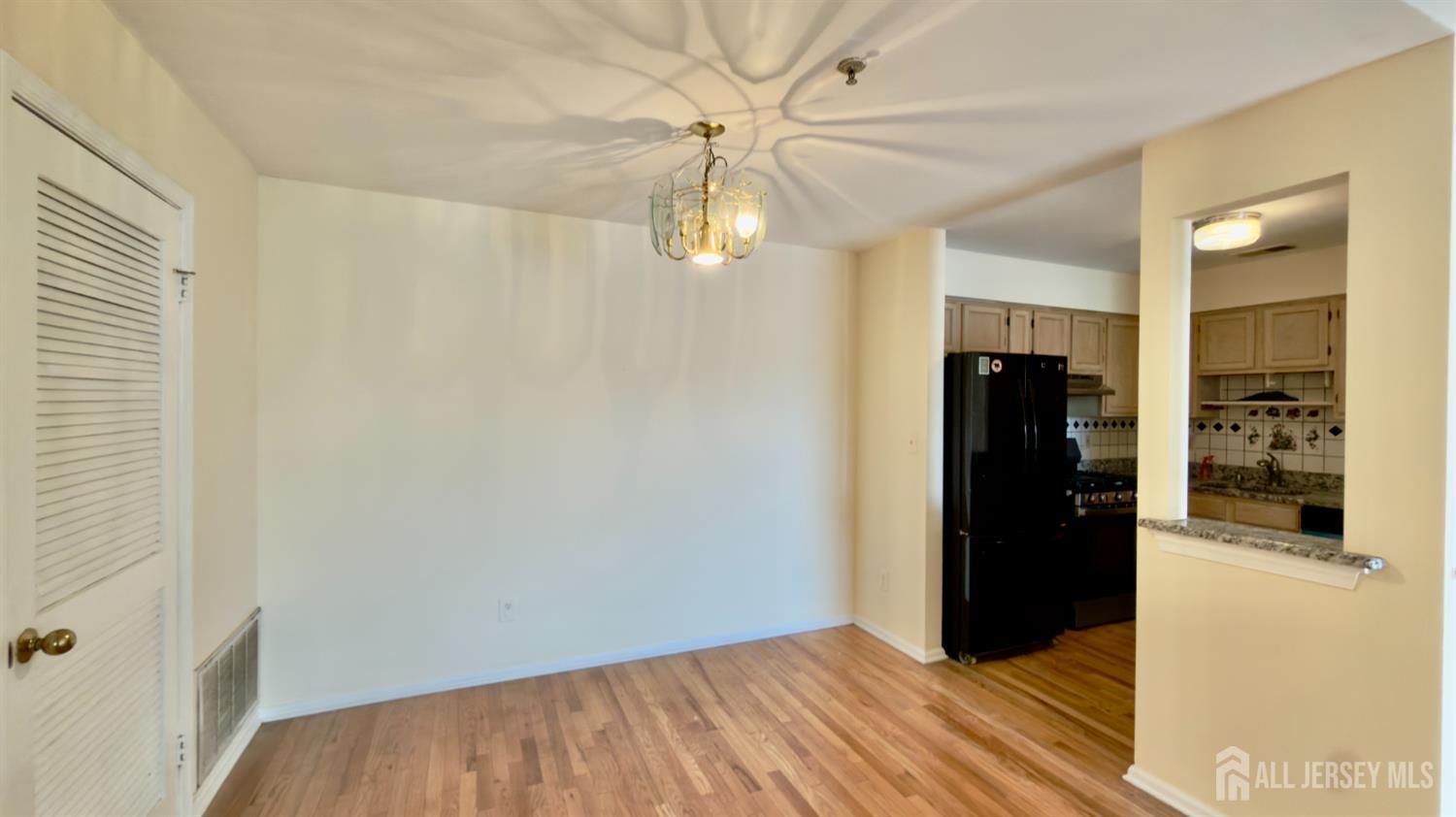 1133 Waterford Drive Edison NJ 08817