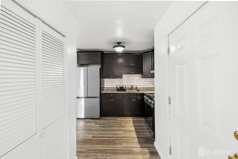 128 Cricket Lane Woodbridge Proper NJ 07095