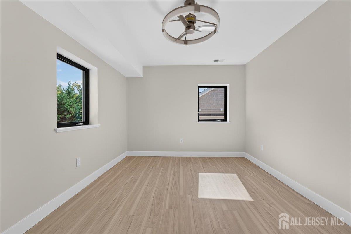 810 N 2nd Avenue Highland Park NJ 08904