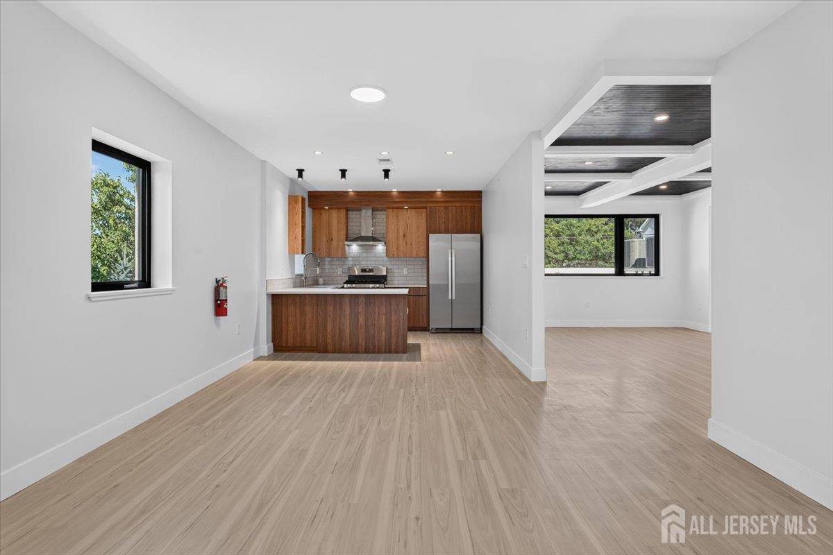 810 N 2nd Avenue Highland Park NJ 08904