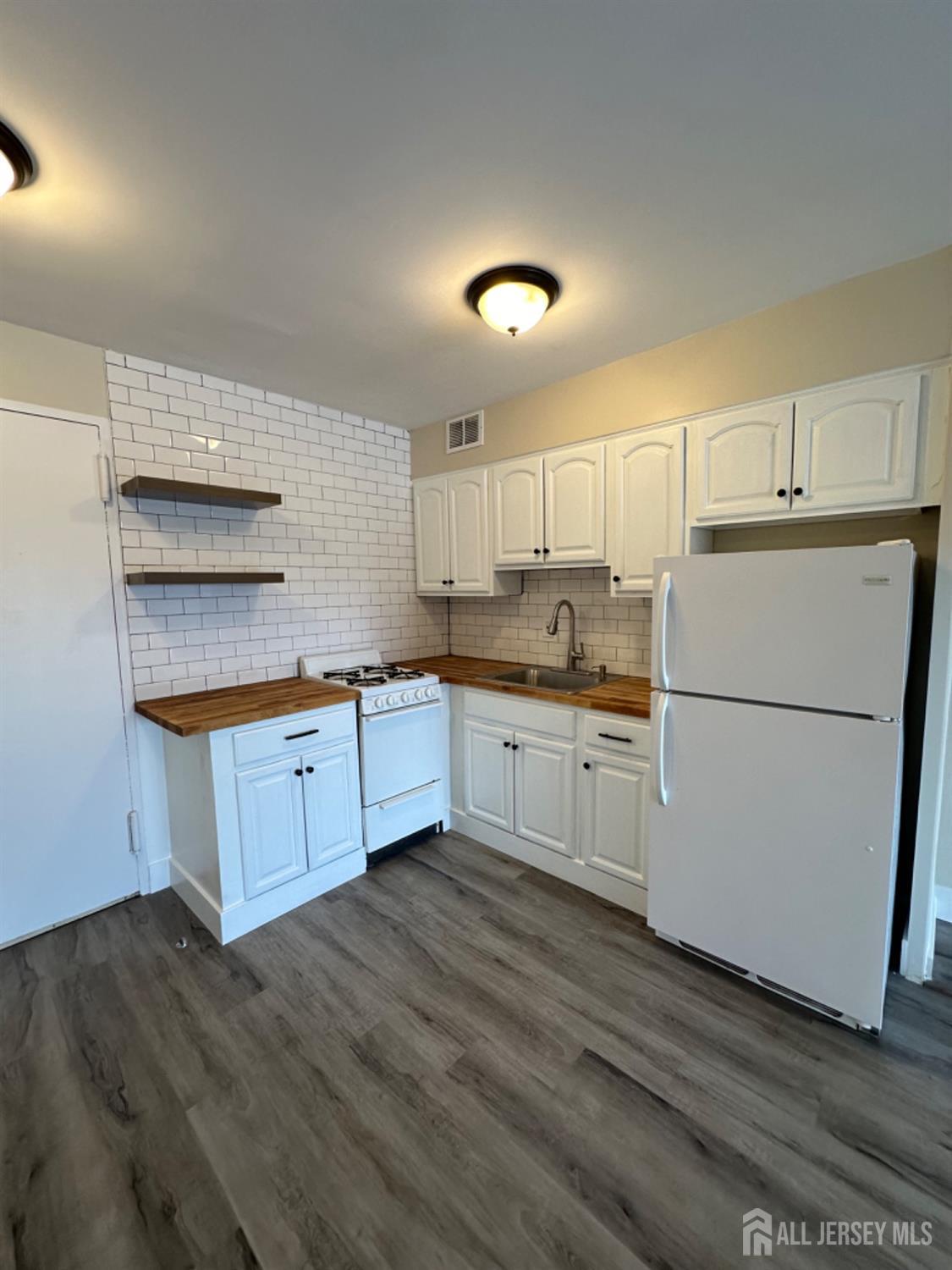 123 S Adelaide Avenue Highland Park NJ 08904