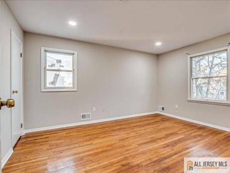 11 Hyde Avenue Iselin NJ 08830