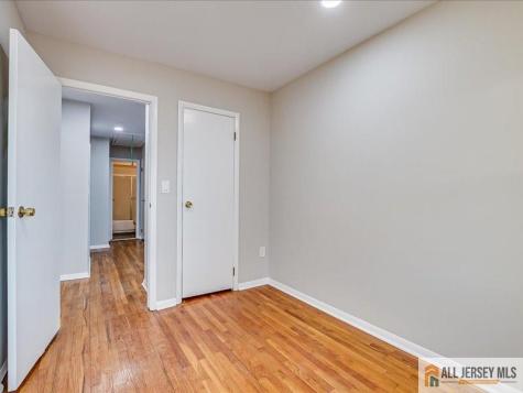 11 Hyde Avenue Iselin NJ 08830