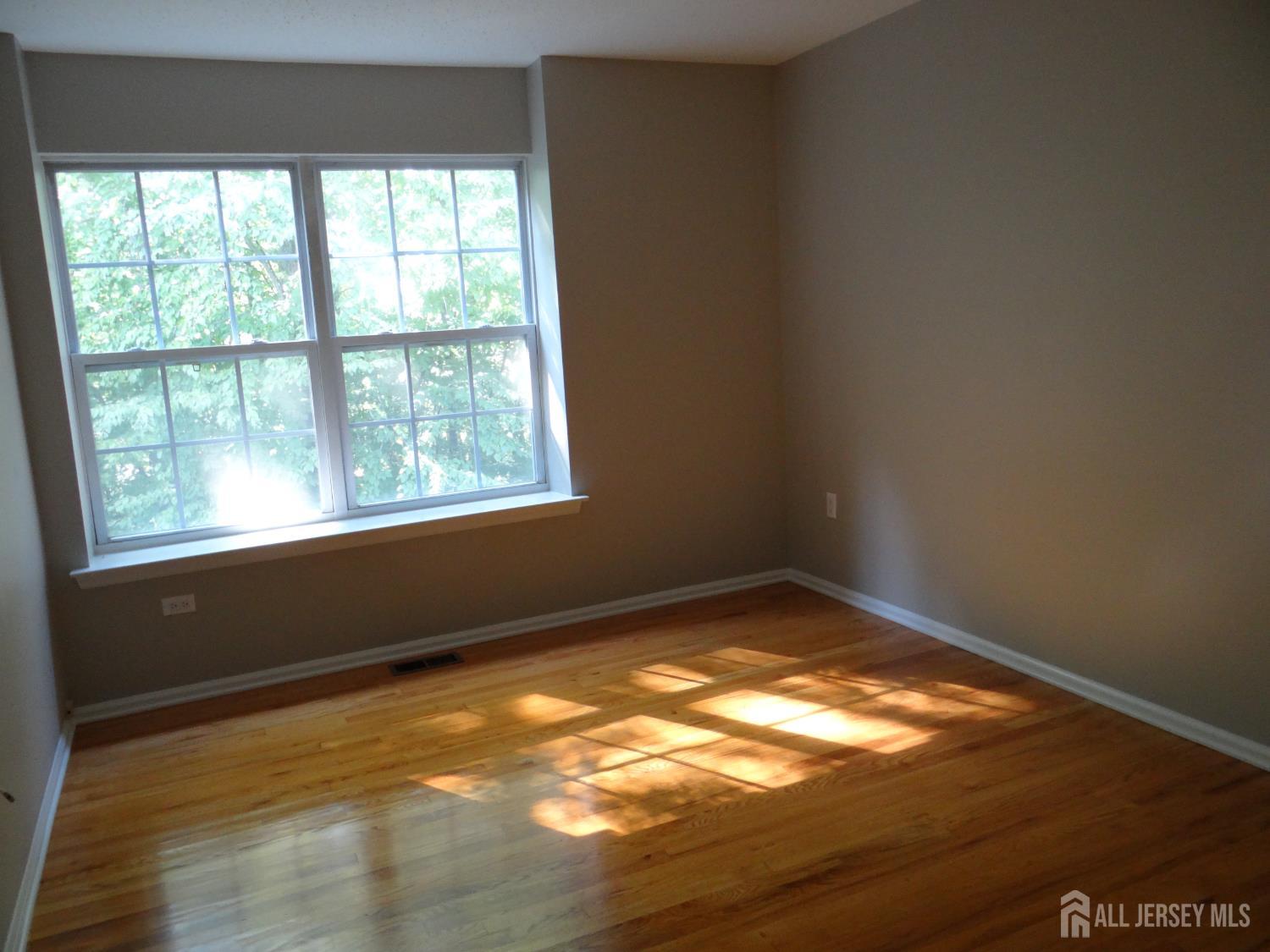 129 Prestwick Way Edison NJ 08820