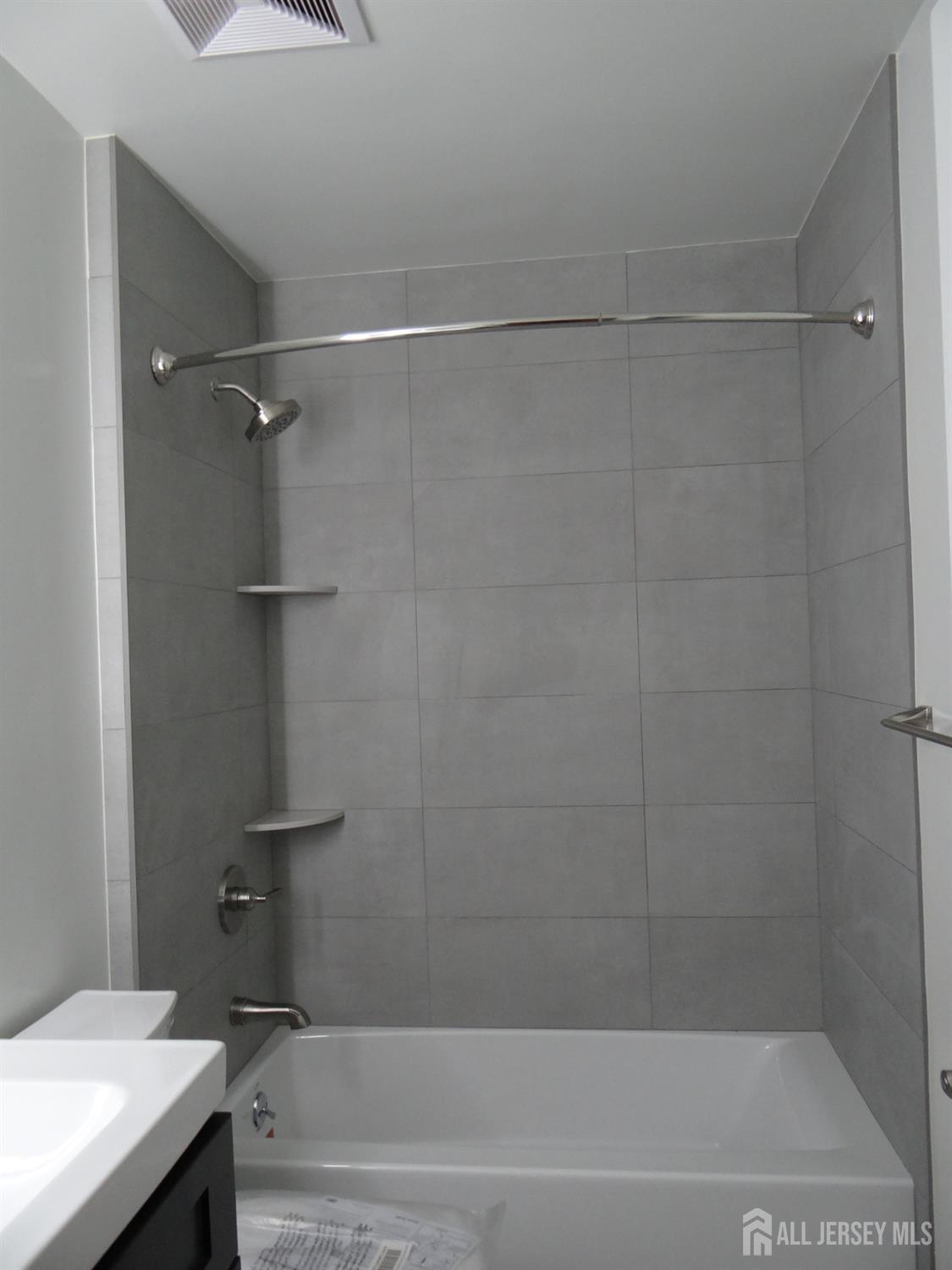 129 Prestwick Way Edison NJ 08820