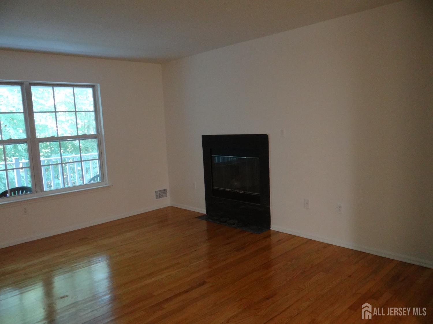 129 Prestwick Way Edison NJ 08820