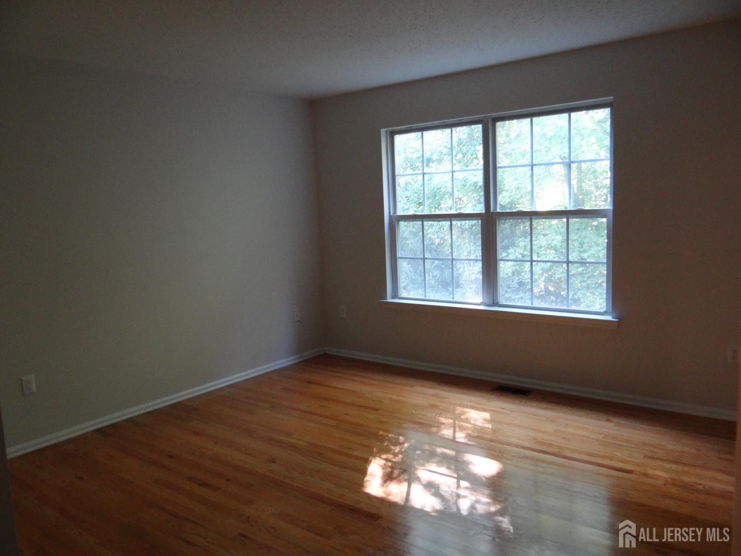 129 Prestwick Way Edison NJ 08820