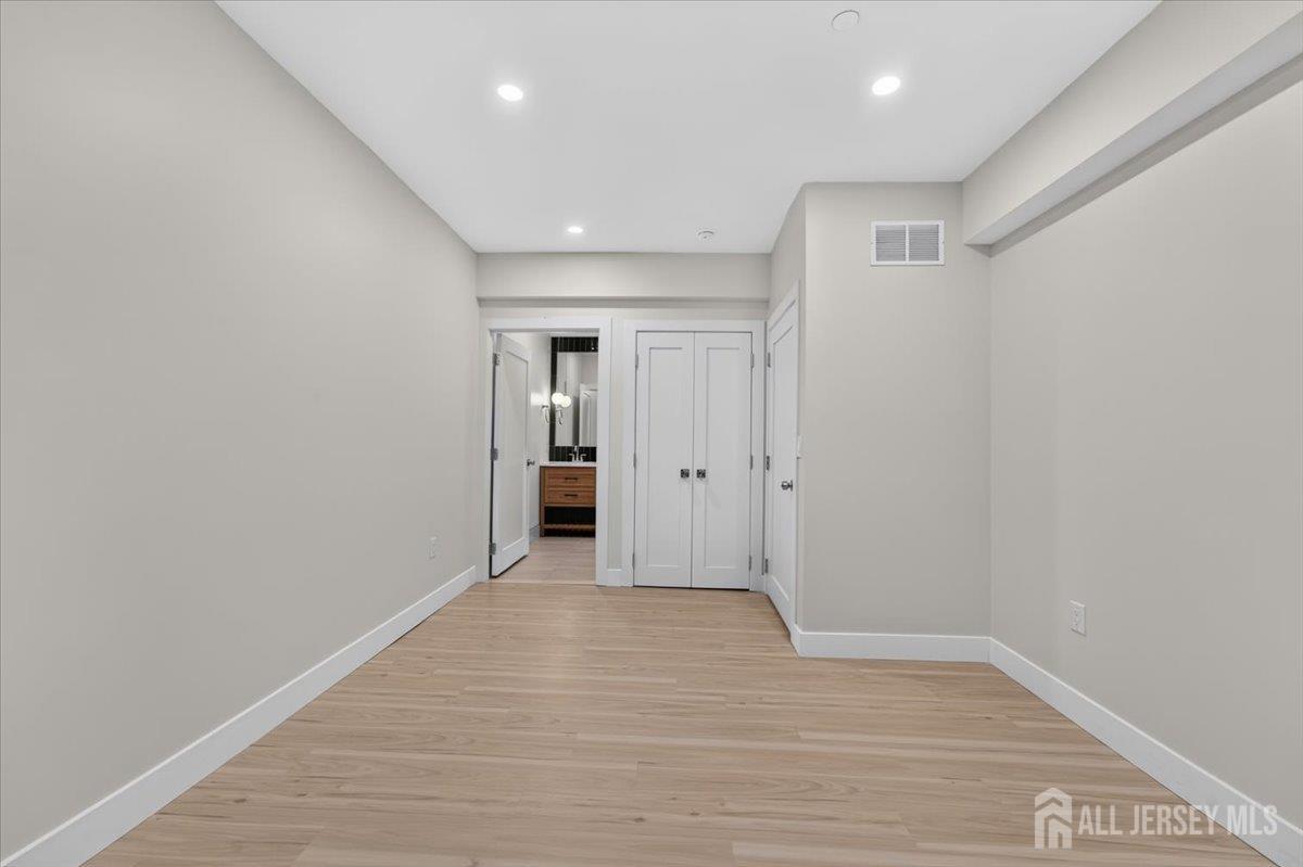 810 N 2nd Avenue Highland Park NJ 08904