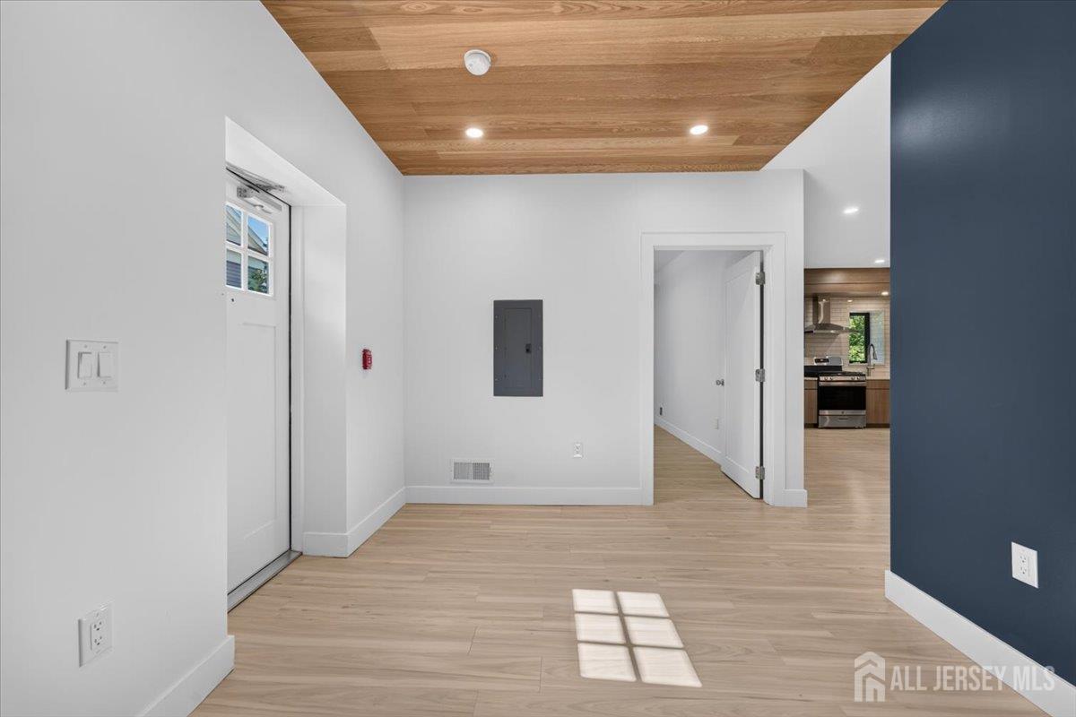 810 N 2nd Avenue Highland Park NJ 08904
