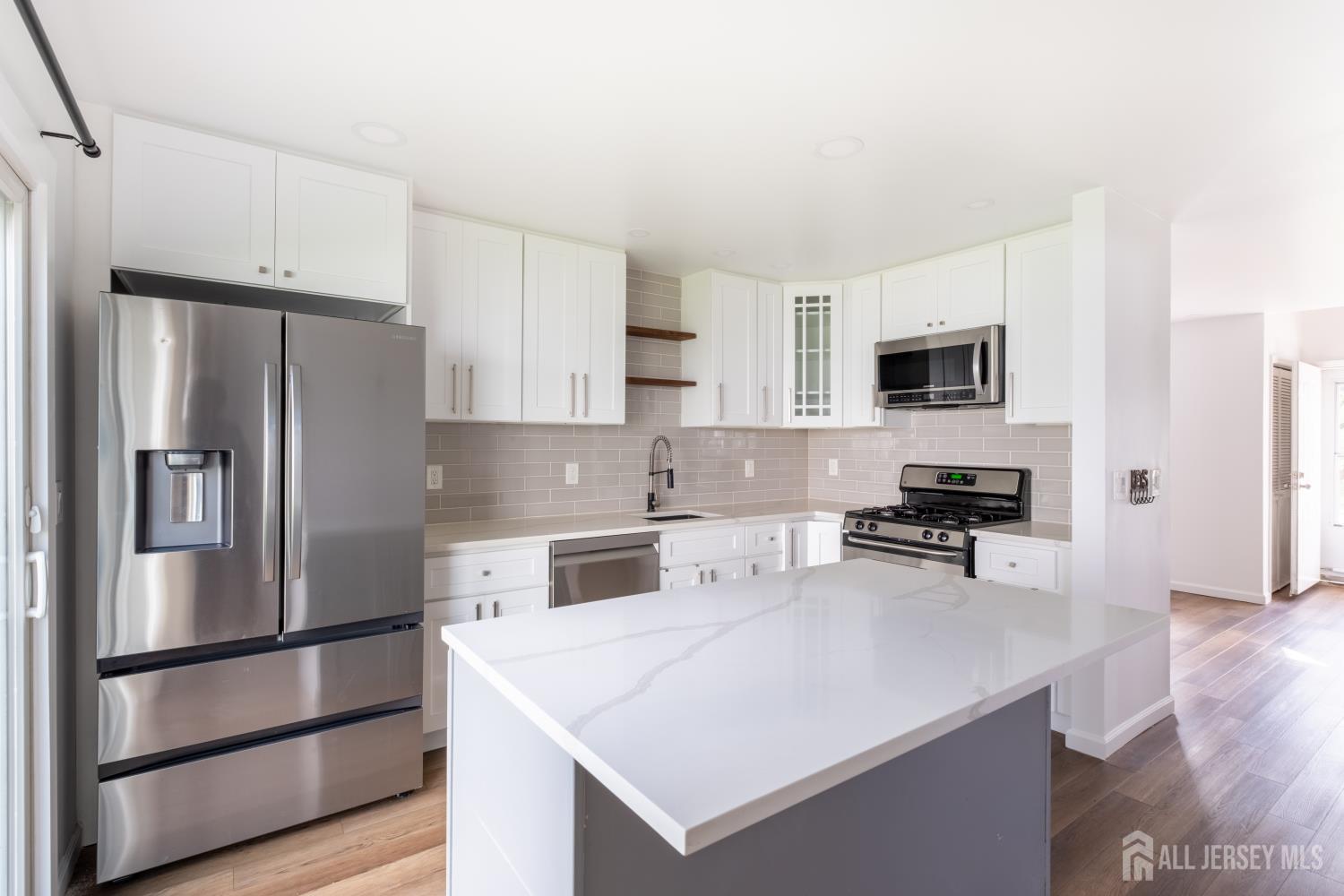 105 Fulton Square New Brunswick NJ 08901