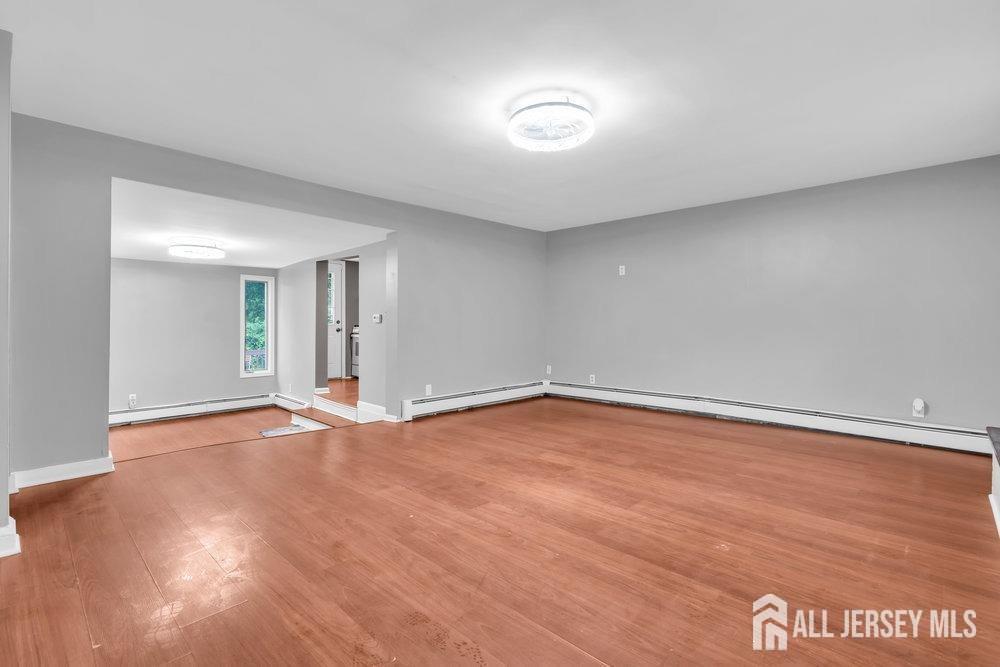13 Smiths Lane Lane East Brunswick NJ 08816