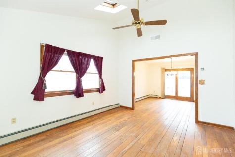 57 Columbus Avenue Edison NJ 08817