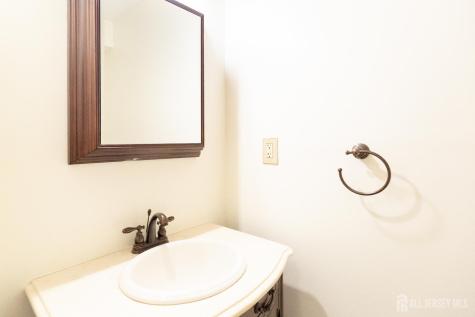 57 Columbus Avenue Edison NJ 08817