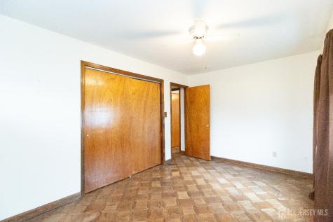 57 Columbus Avenue Edison NJ 08817