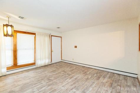 57 Columbus Avenue Edison NJ 08817