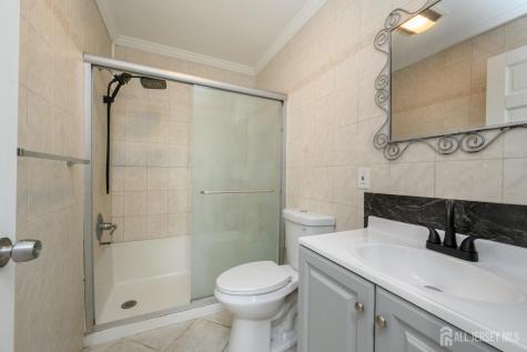 438 Belgrade Street Avenel NJ 07001