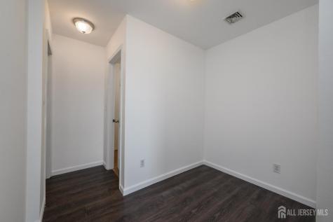 438 Belgrade Street Avenel NJ 07001