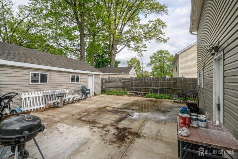 438 Belgrade Street Avenel NJ 07001