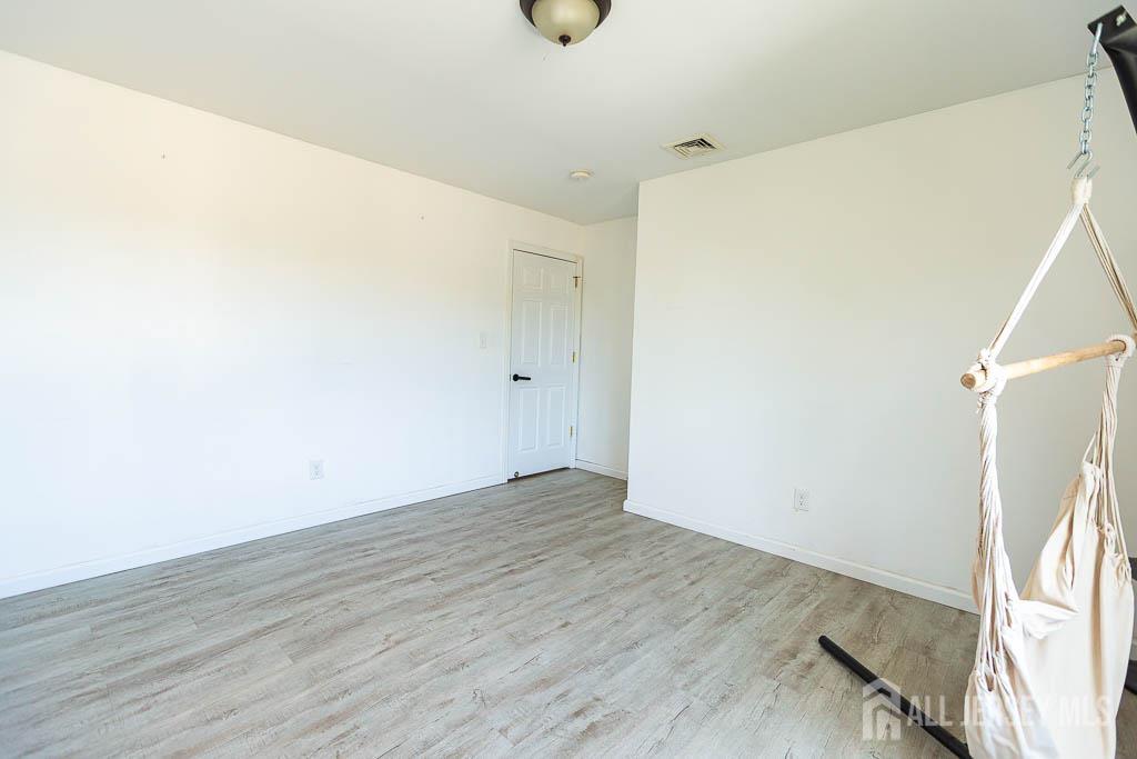 188 Loring Avenue Edison NJ 08817