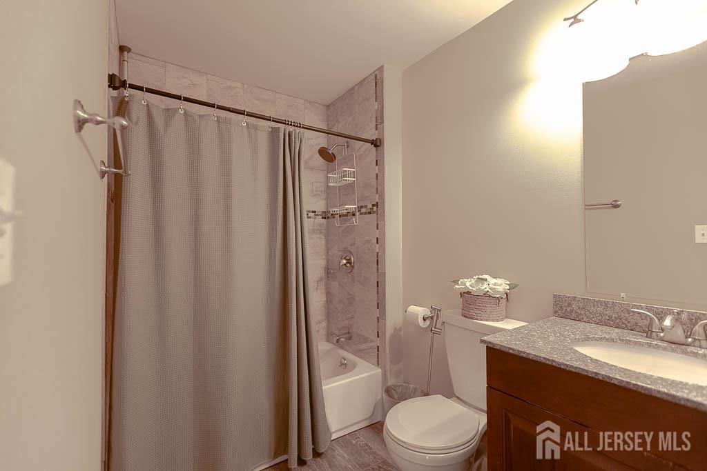 188 Loring Avenue Edison NJ 08817