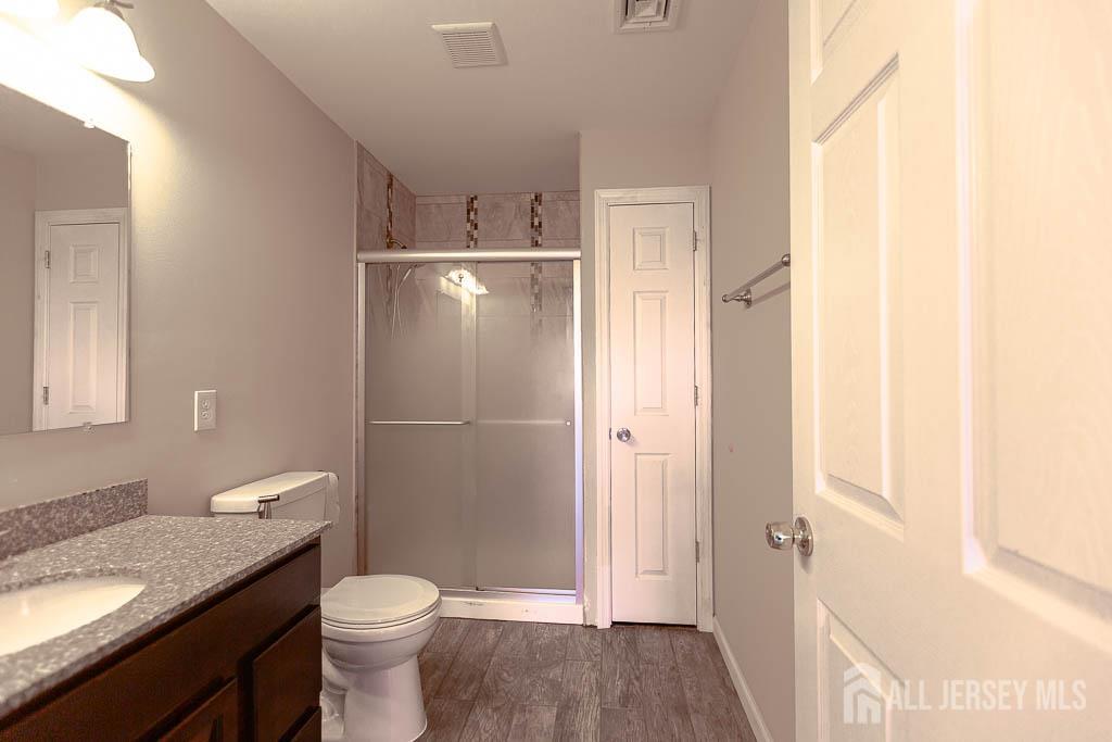188 Loring Avenue Edison NJ 08817