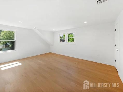 3 Meadow Road Edison NJ 08817