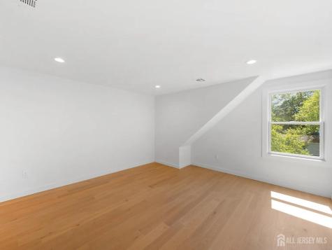 3 Meadow Road Edison NJ 08817