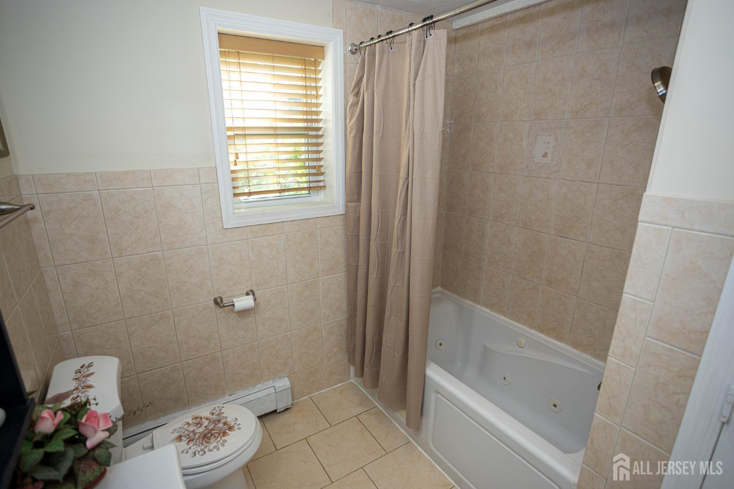 12 Jacobson Street Sayreville NJ 08872