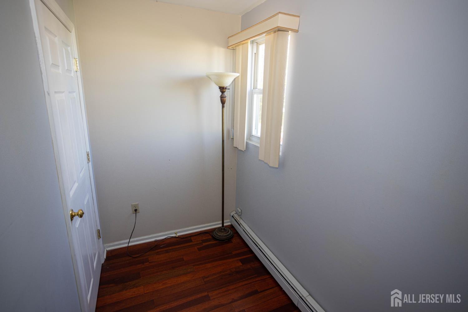 12 Jacobson Street Sayreville NJ 08872