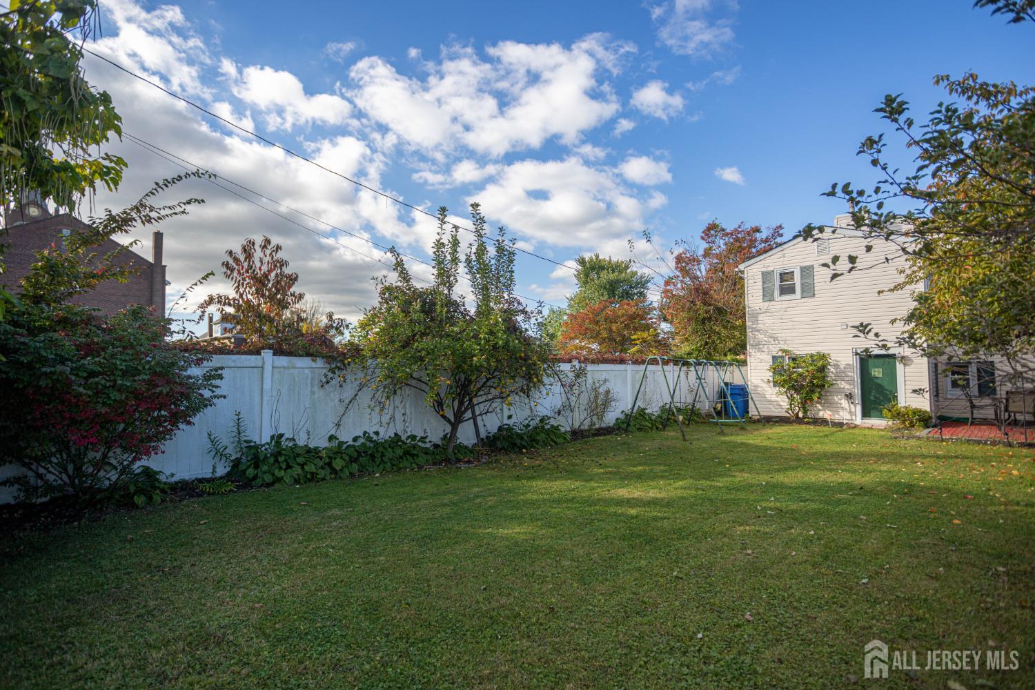 12 Jacobson Street Sayreville NJ 08872