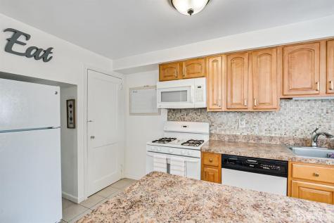 5 Mayfield Place Metuchen NJ 08840