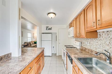 5 Mayfield Place Metuchen NJ 08840