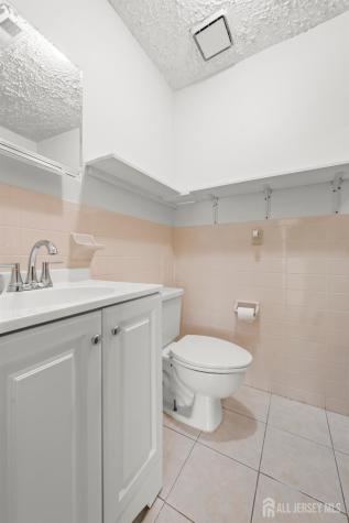 823 Edison Glen Terrace Edison NJ 08837