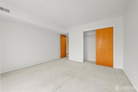 823 Edison Glen Terrace Edison NJ 08837