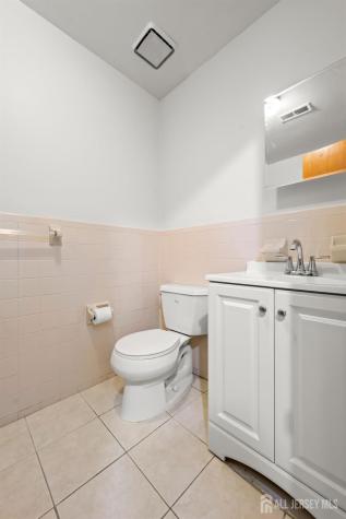 823 Edison Glen Terrace Edison NJ 08837