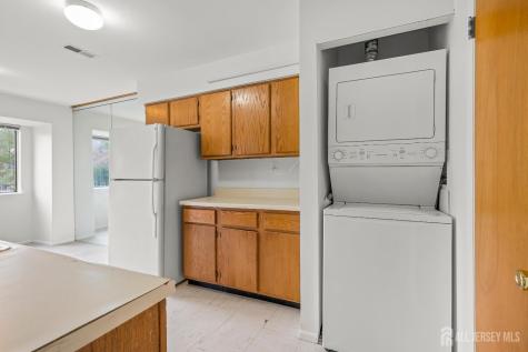 823 Edison Glen Terrace Edison NJ 08837