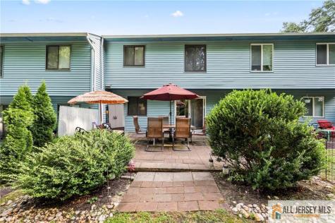 3 Eagle Court Howell NJ 07731
