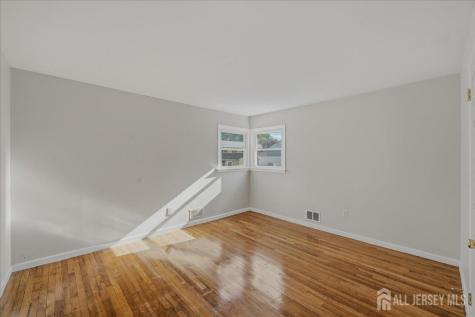 126 Orange Street Edison NJ 08817