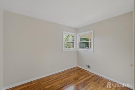 126 Orange Street Edison NJ 08817